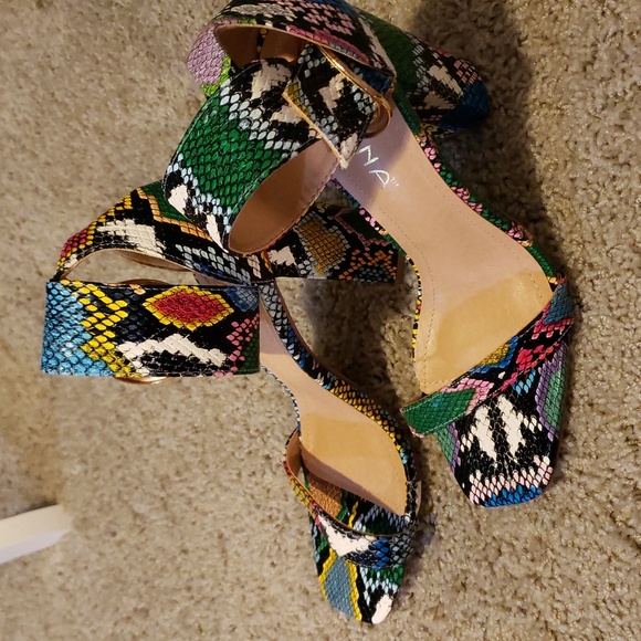 Liliana Heels - Picture 3 of 5